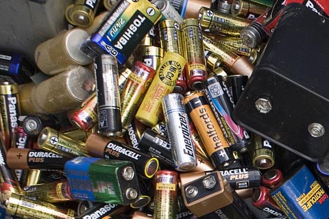 ㊣郧西观音附近回收旧电池☯废旧电池价格回收☯钛酸锂电池回收价格